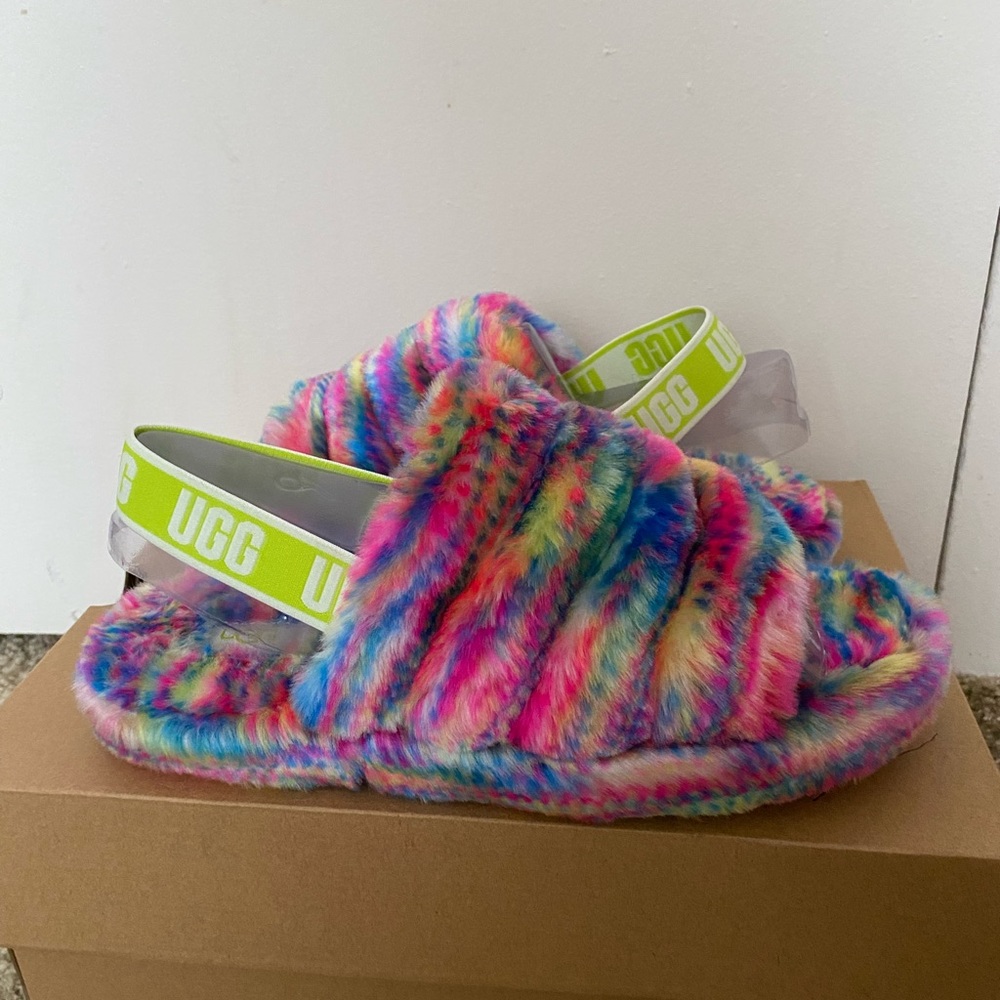 Ugg slides